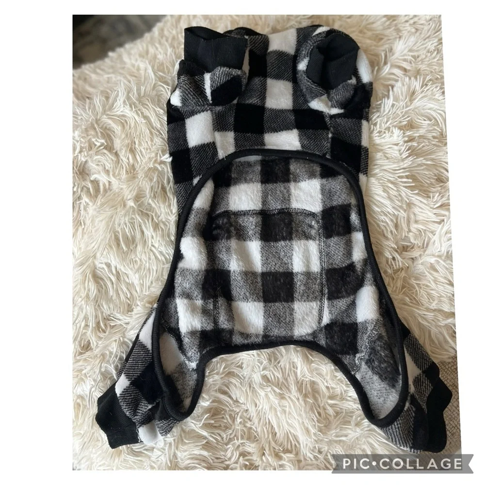 Top Paw Dog Sweater & Buffalo Plaid Bodysuit Bundle M